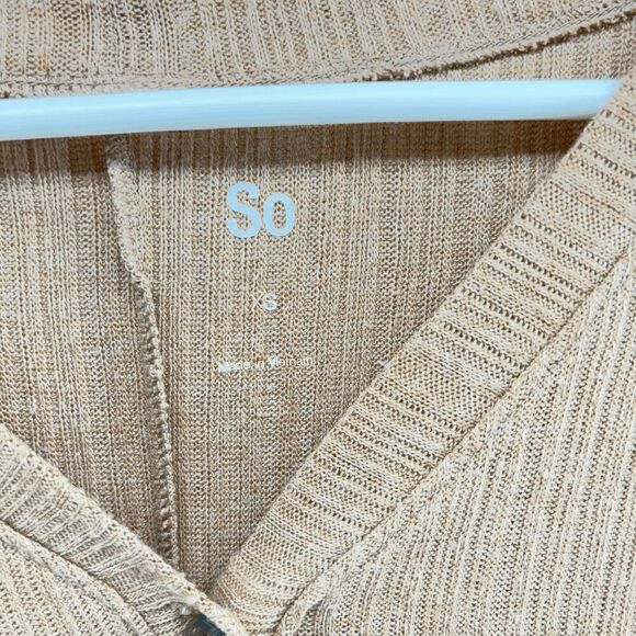 SO Woman's Size XS Button Up Sweater in Tannery Peach - Picture 5 of 5